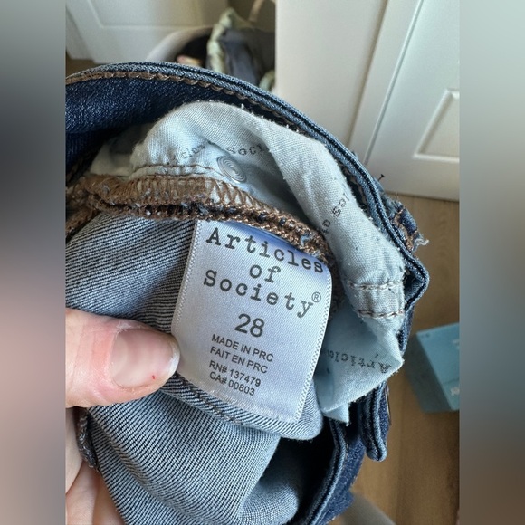 Articles Of Society Dark Denim Jeans - Picture 4 of 4